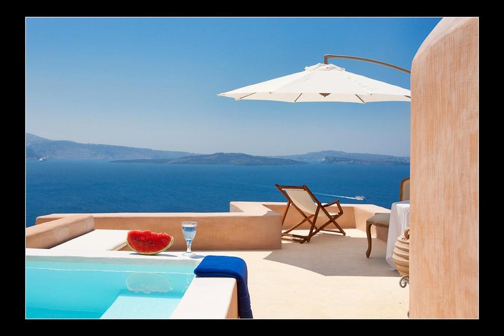 santorini luxury villas