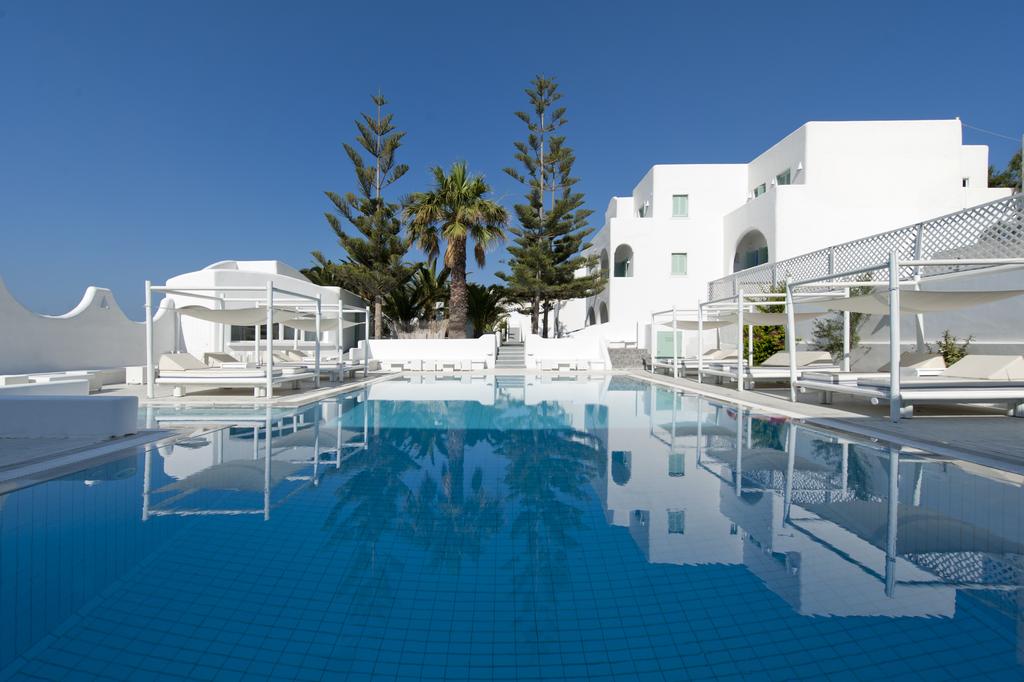 deadalus hotel fira