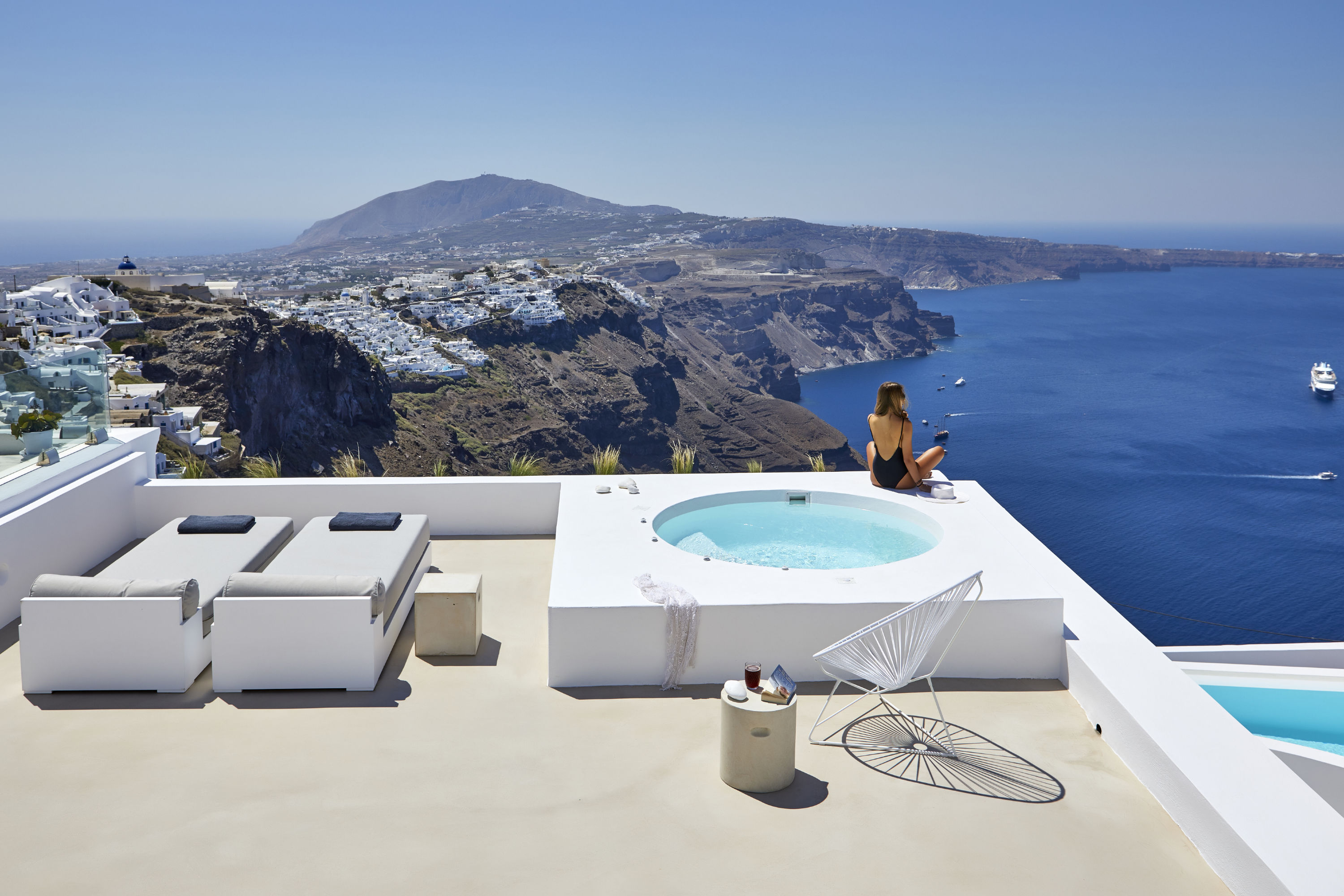 imerovigli-santorini villas