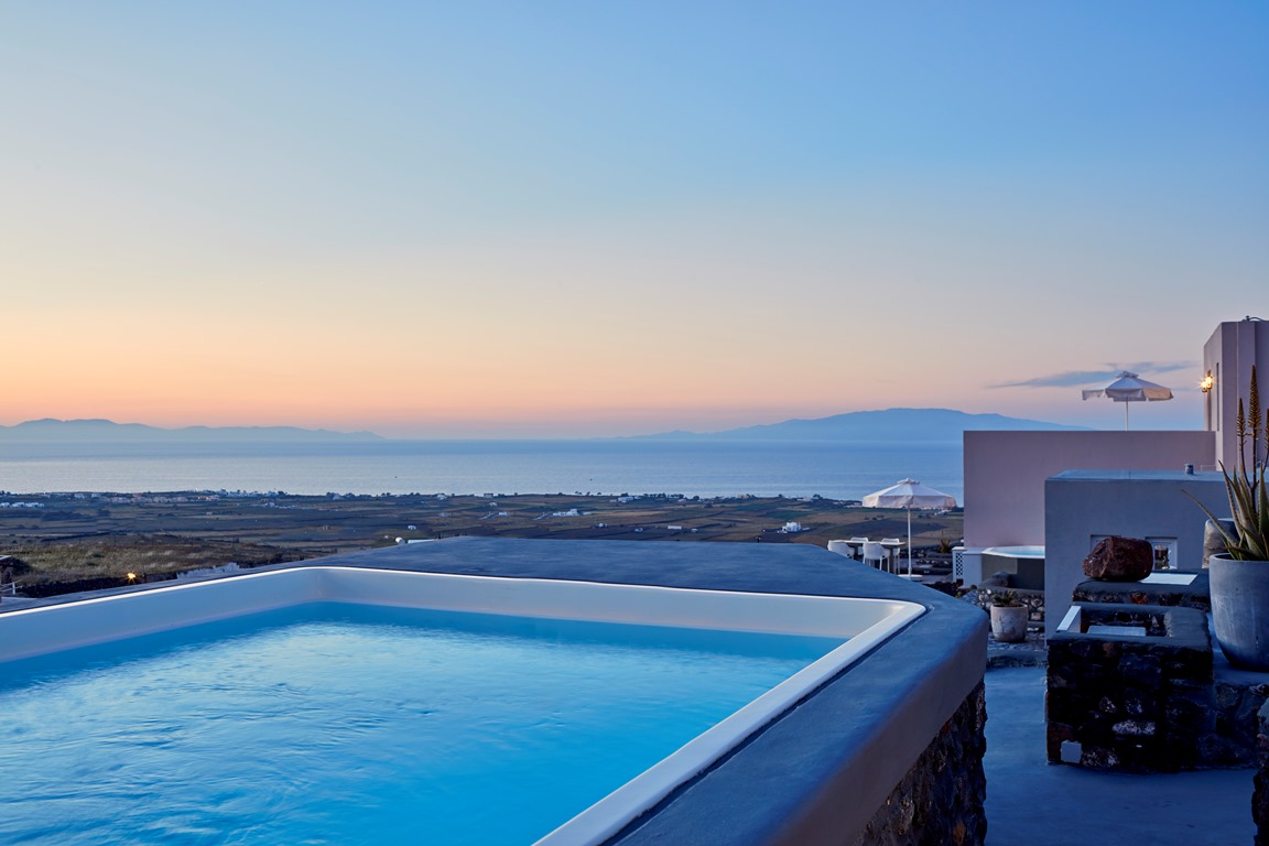 santorini luxury villas