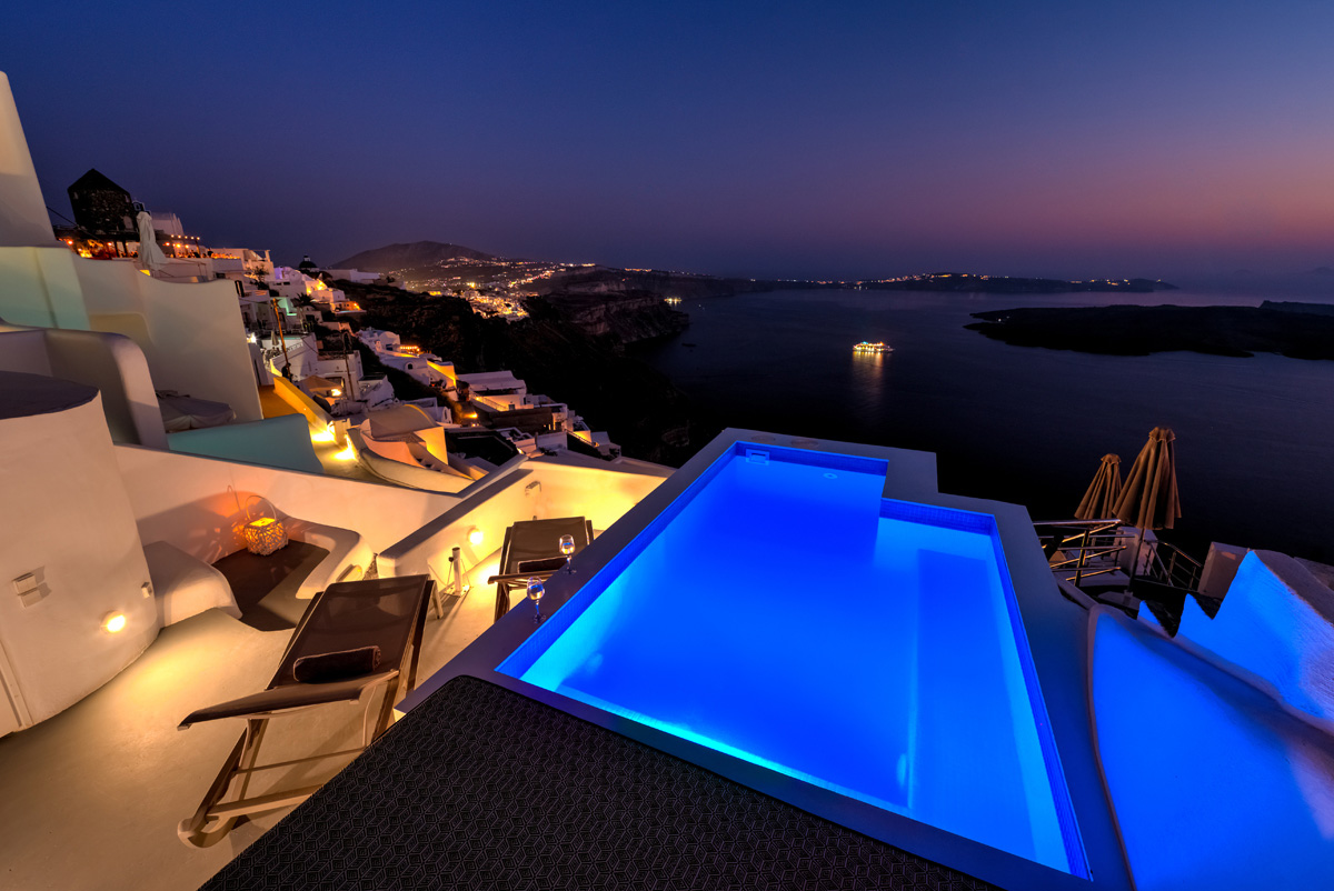 oia villas caldera views