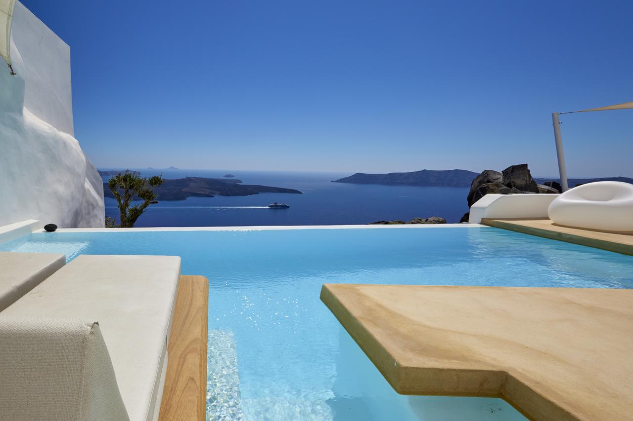 villas in santorini