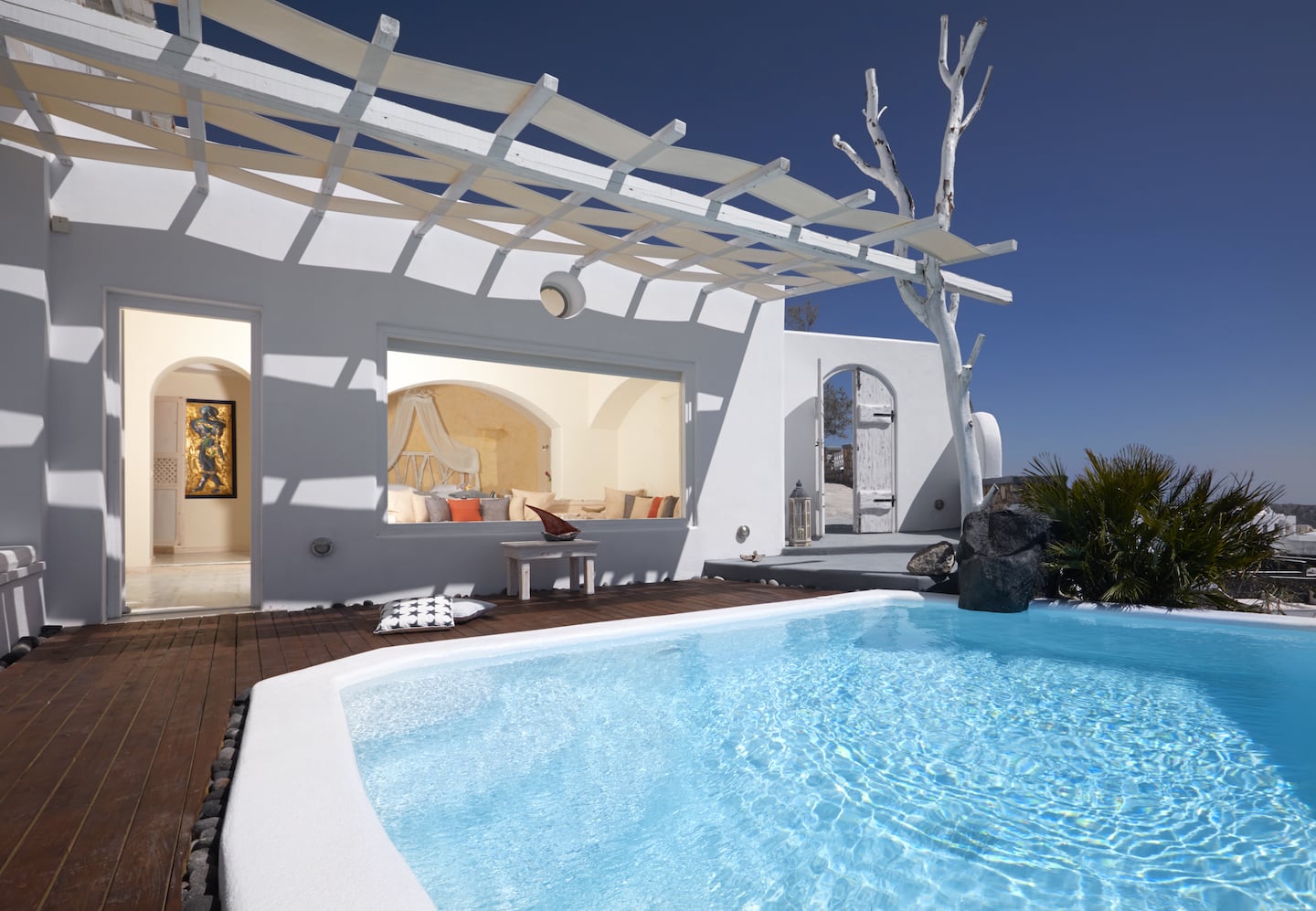 santorini luxury suites private jacuzzi