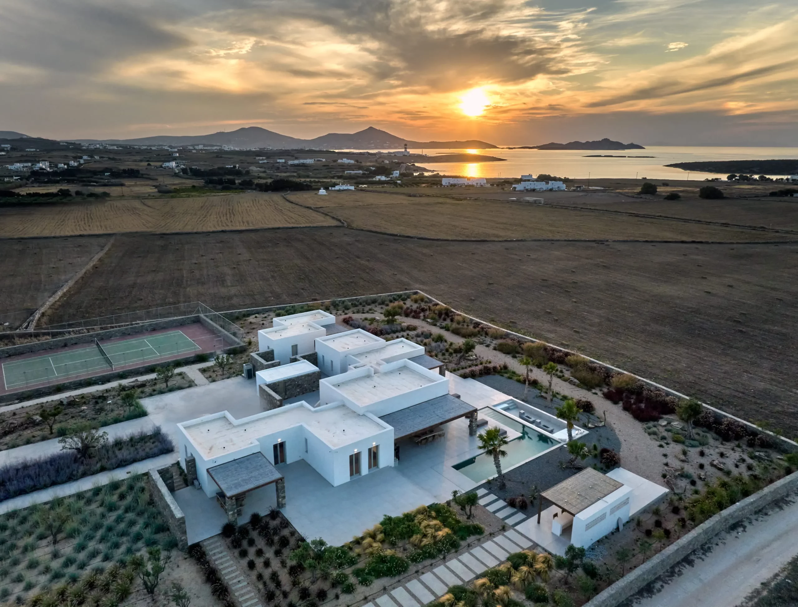 villa jardin Santa Maria Paros views