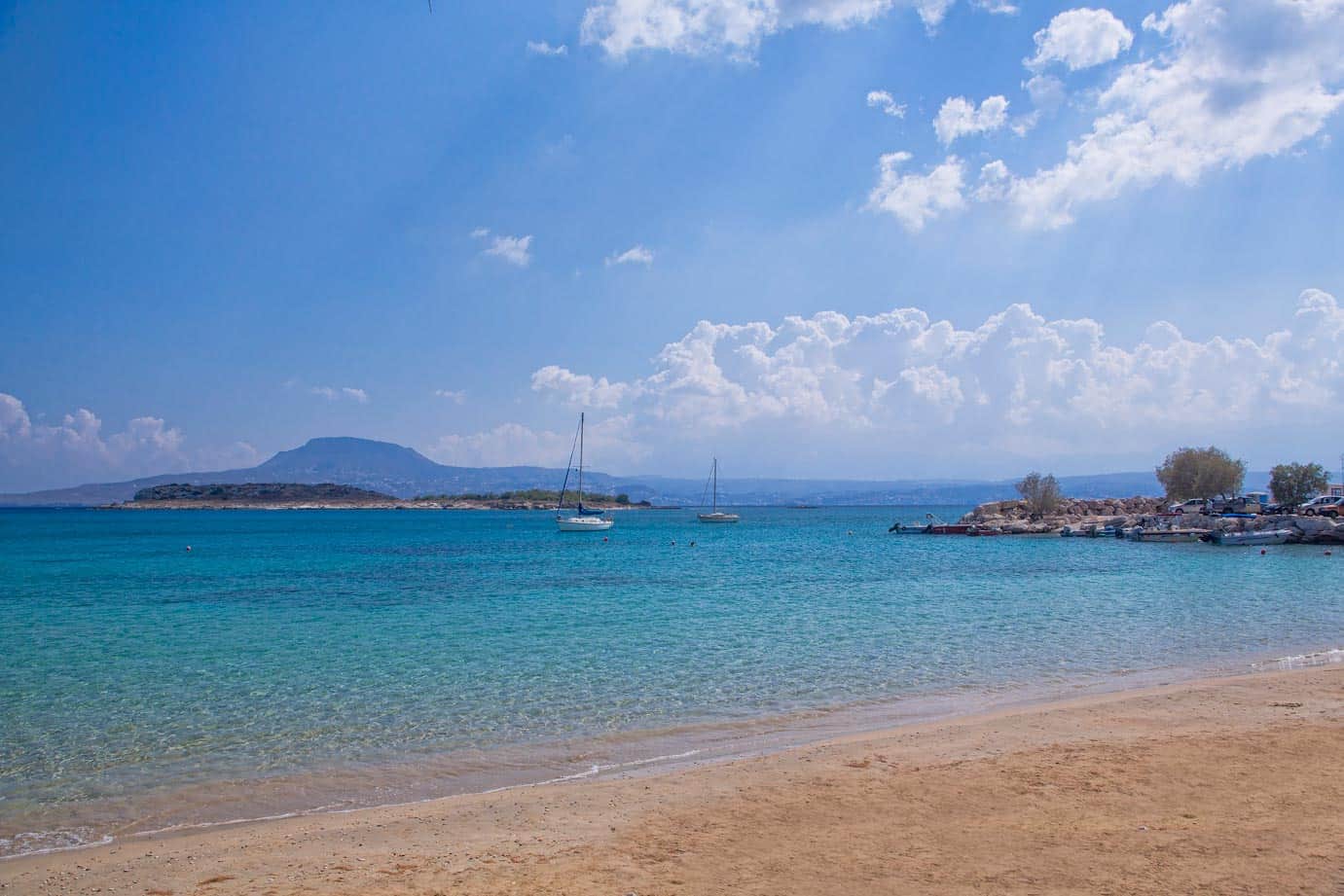 loutraki beach villas