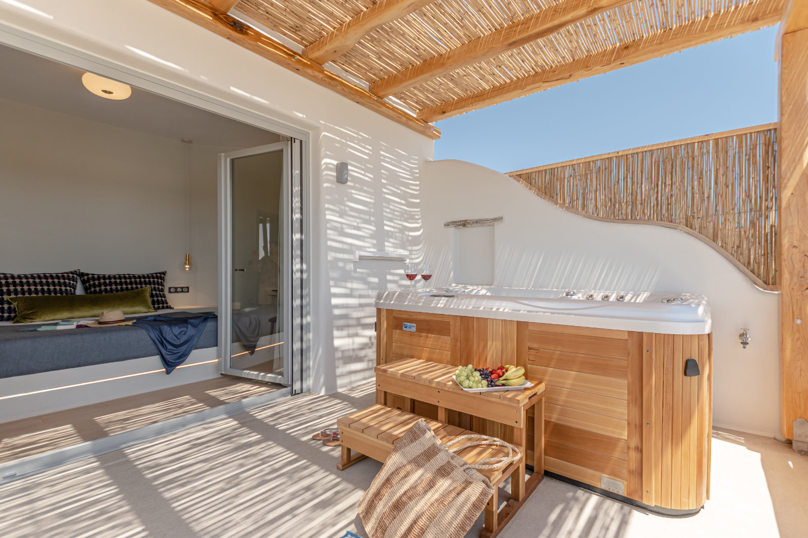 plaka beach luxury villas jacuzzi