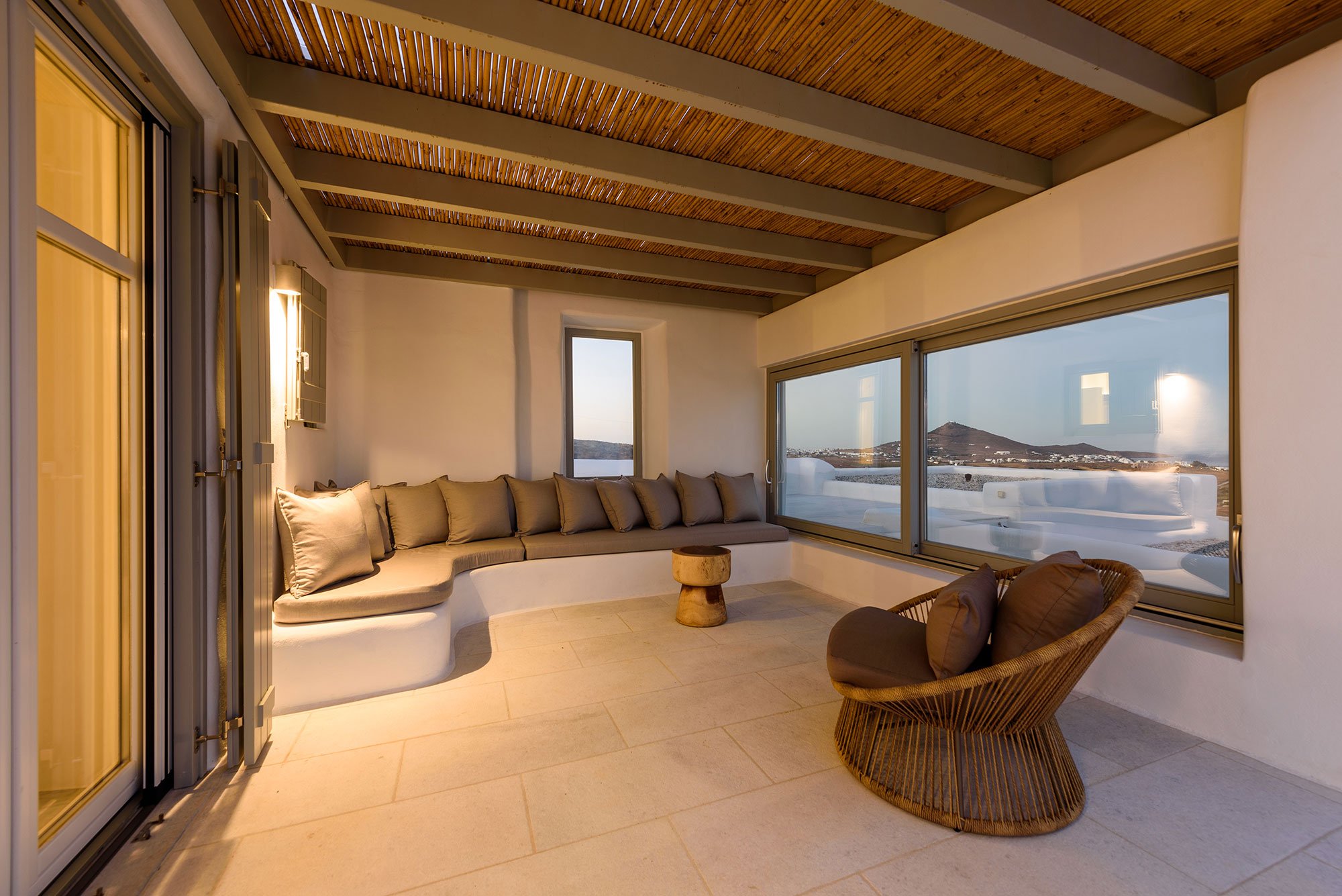 luxury villas in paros