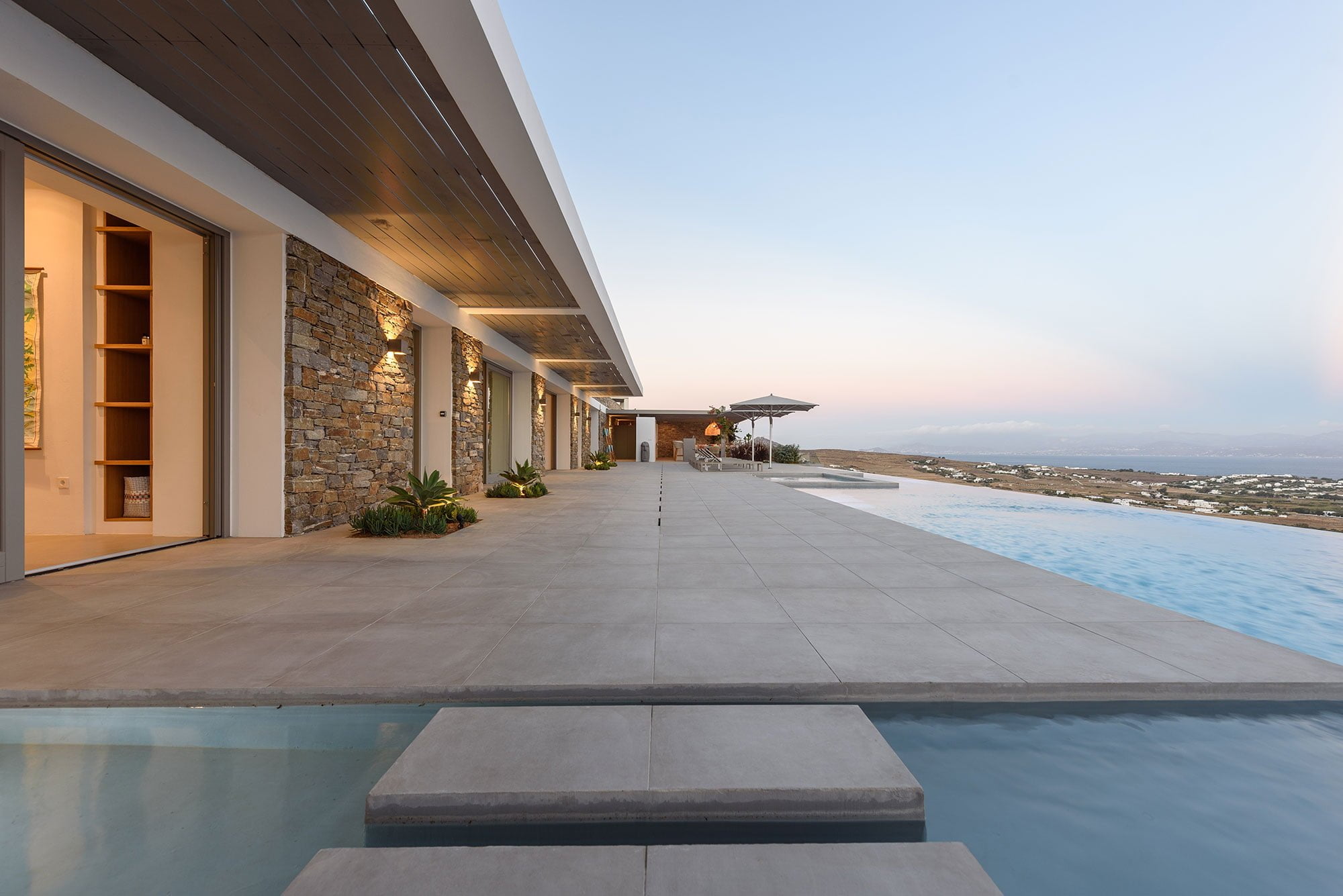 ofos golden bay paros