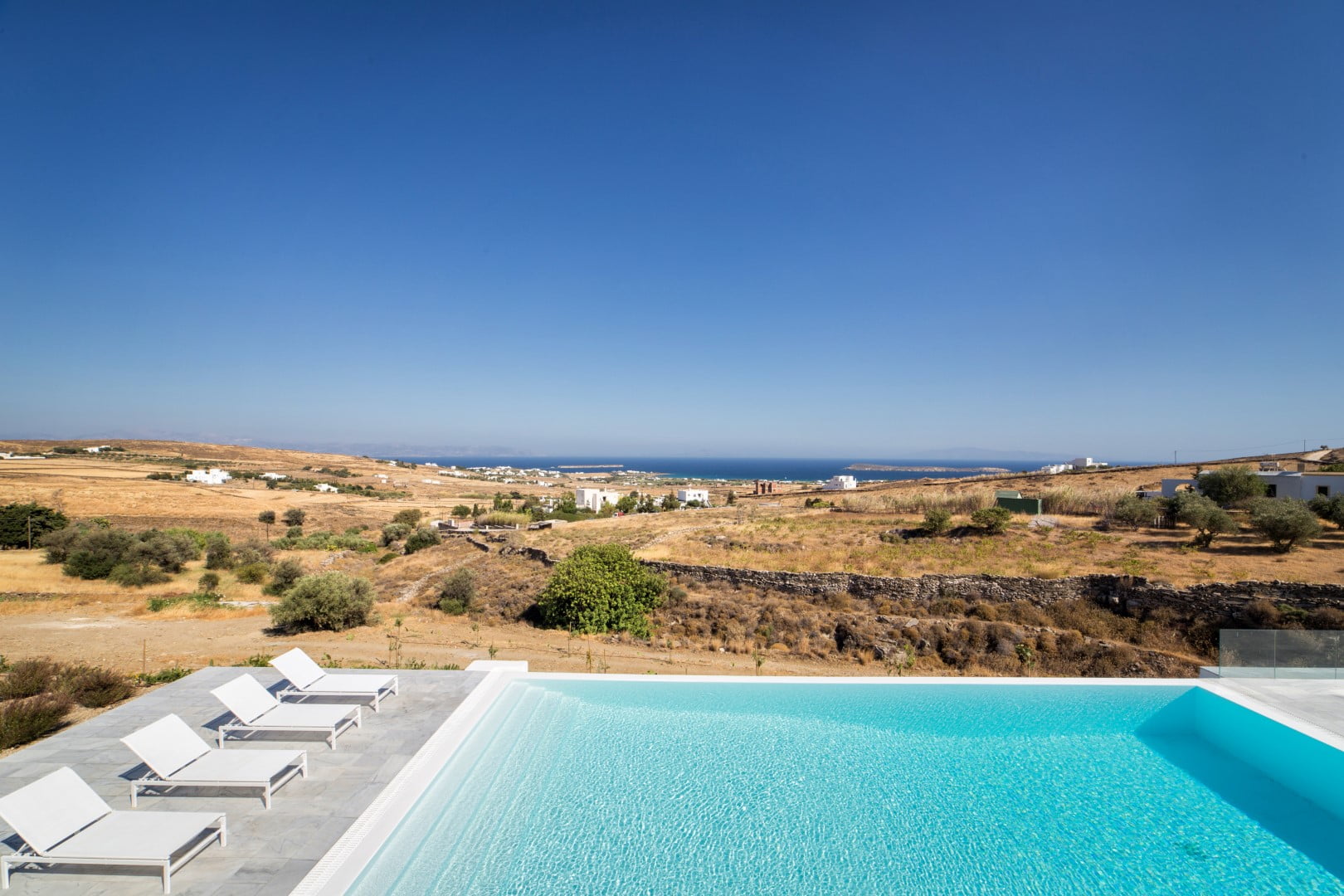 villa leo golden beach paros views