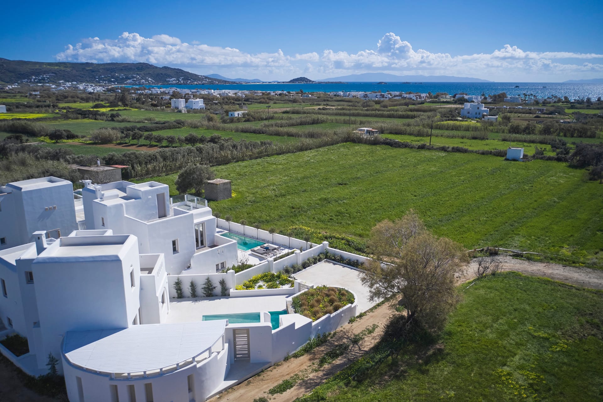 naxos villas near beach