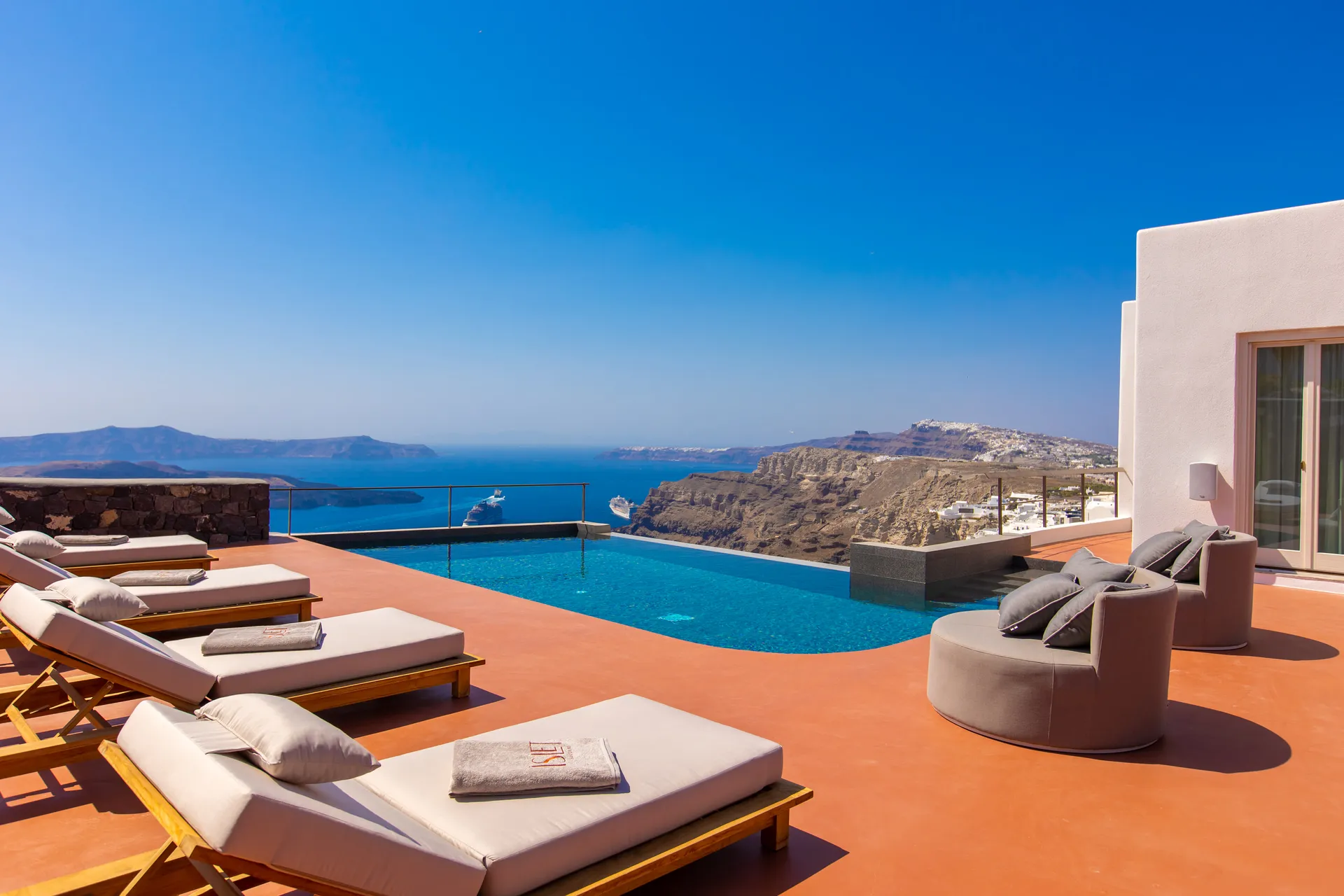 caldera view villas Fira