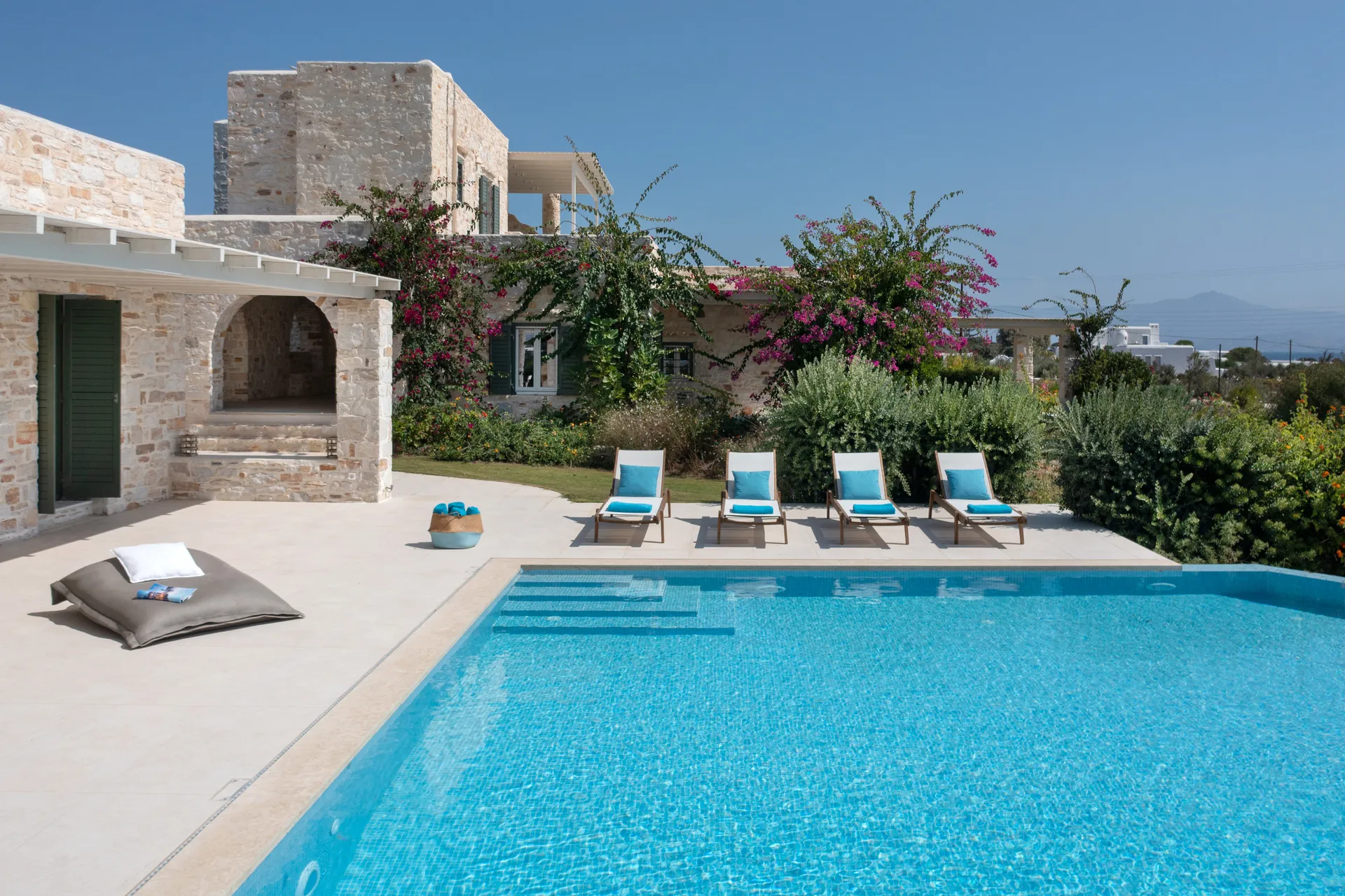 large paros villas naoussa